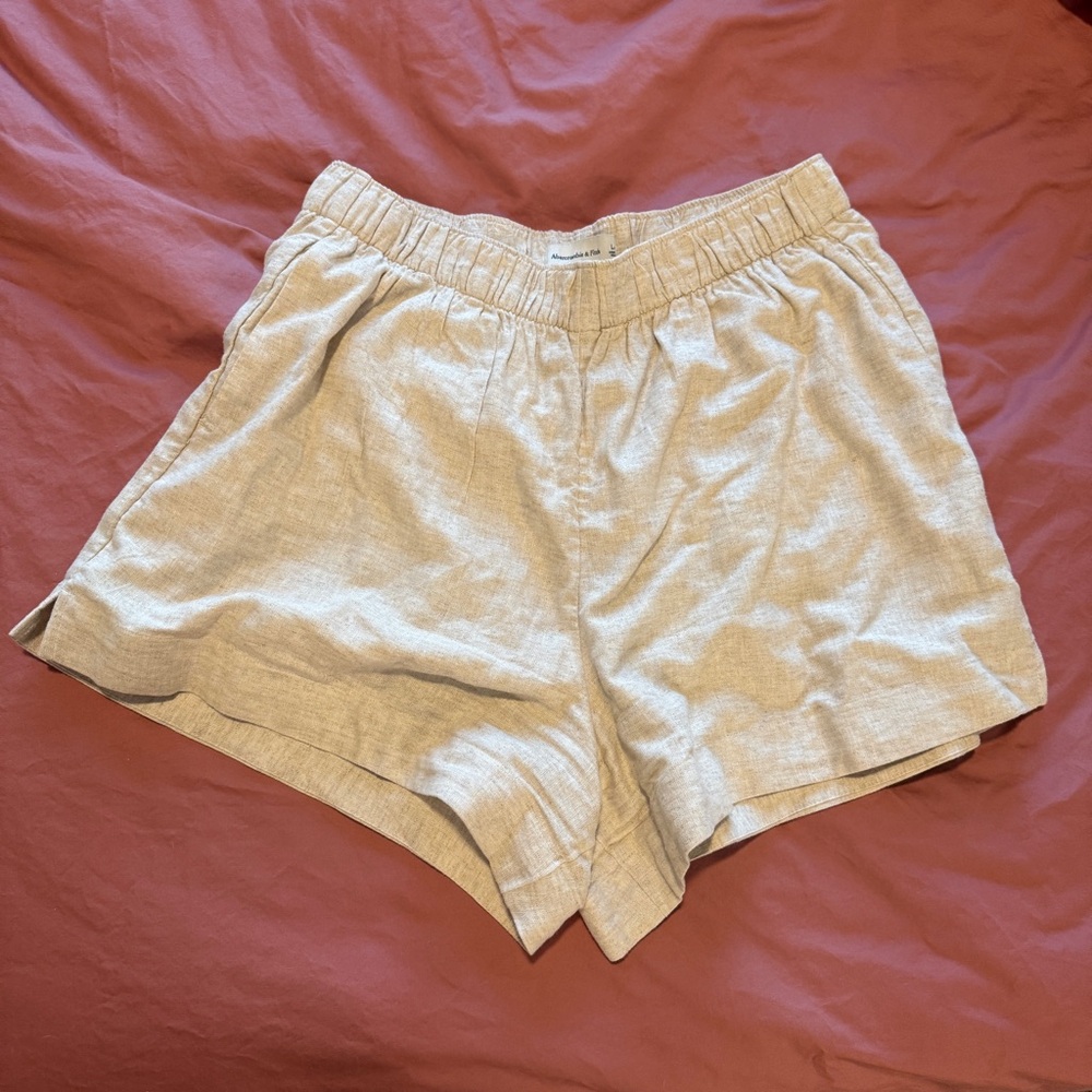 🦋 Abercrombie & Fitch Linen Blend Shorts